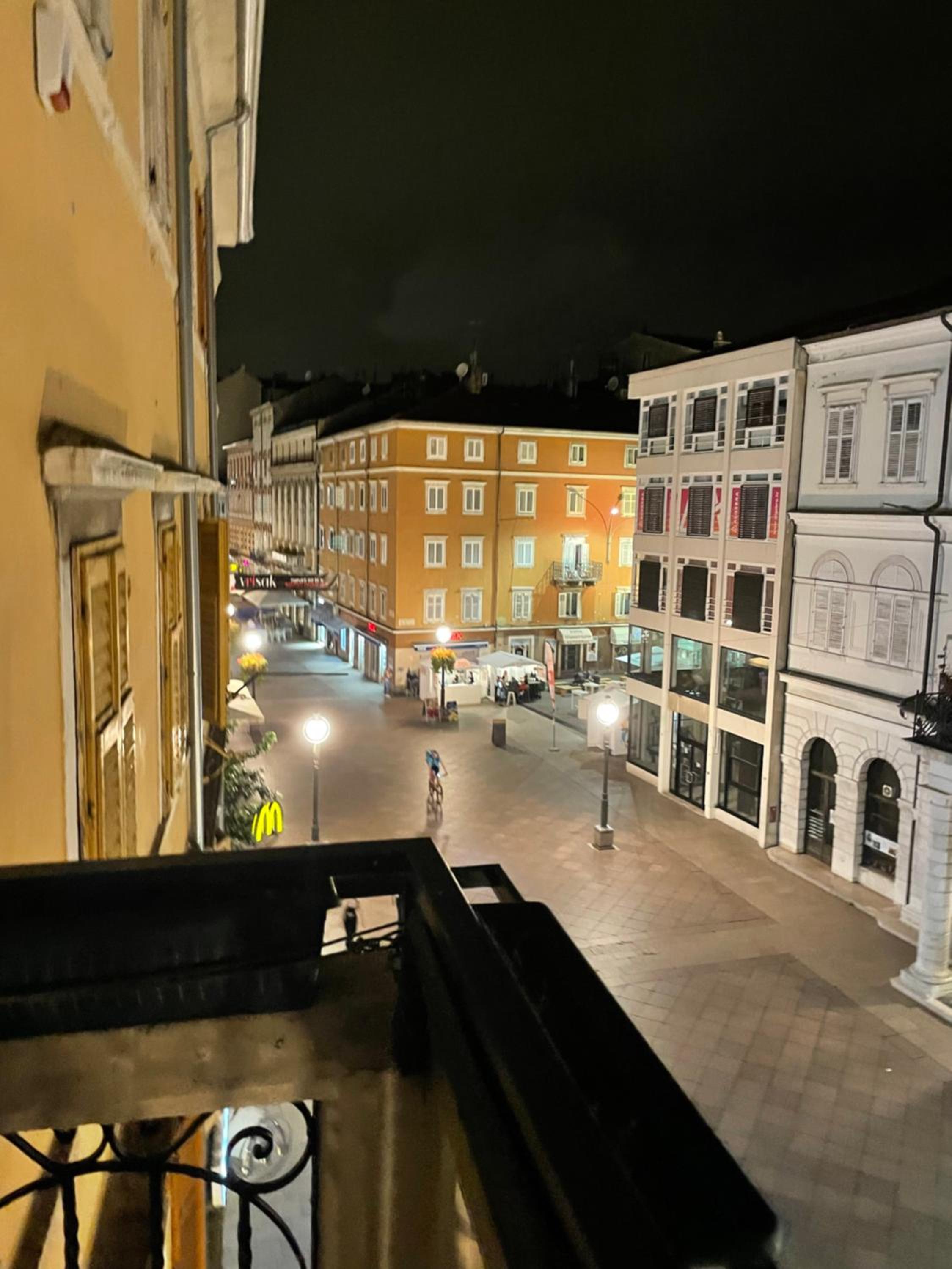 Linden Korzo & free parking view 2