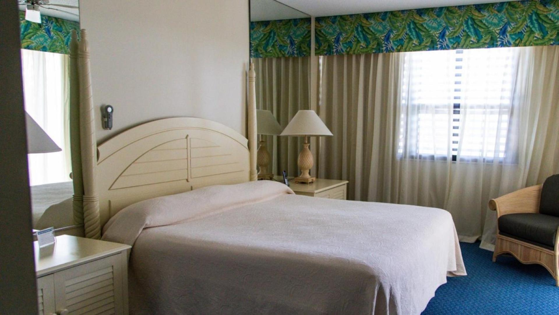 Longboat Bay Club by CoolVacay