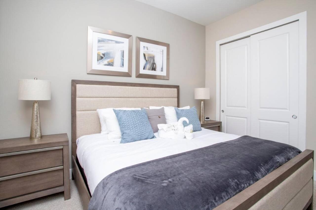 Dreamscape NEW 4 Suites Villa 5 min to Disney