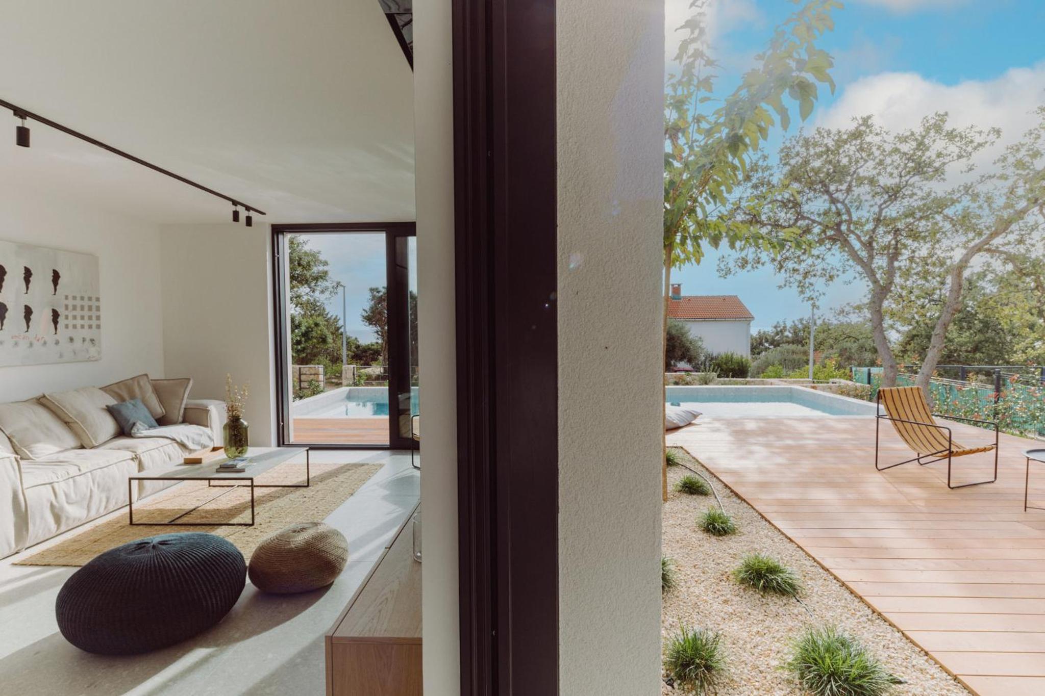 D-Tree HOUSE private heated pool