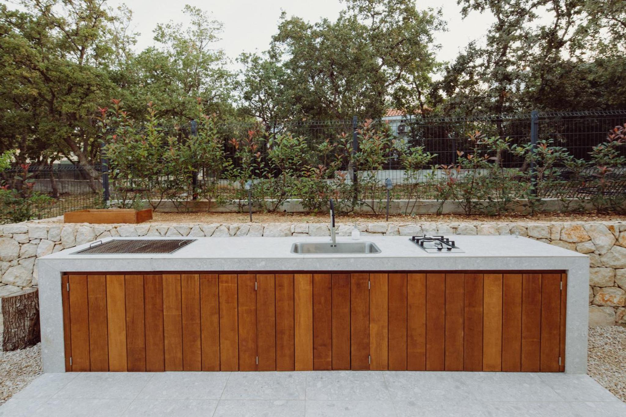 D-Tree HOUSE private heated pool