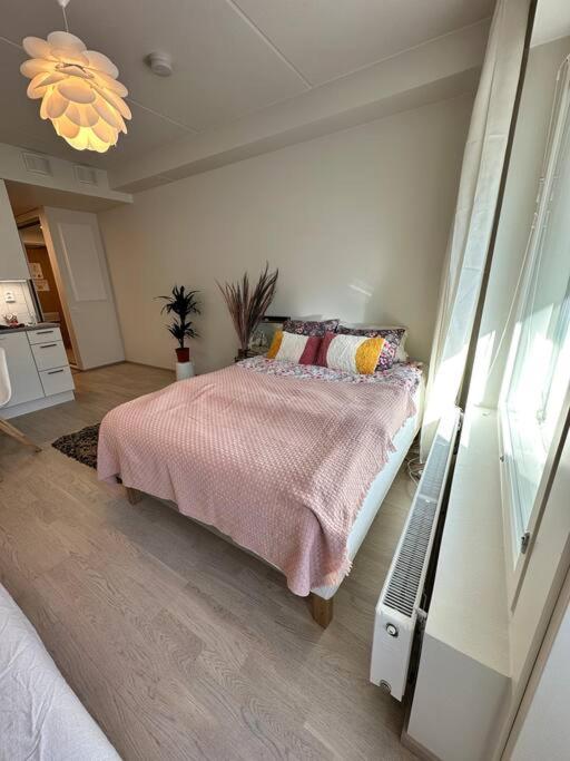 Aurora Home Finnoo Espoo - studio near to metro, easy to reach Helsinki and Otaniemi, Aalto University and Iso Omena shopping center view 2
