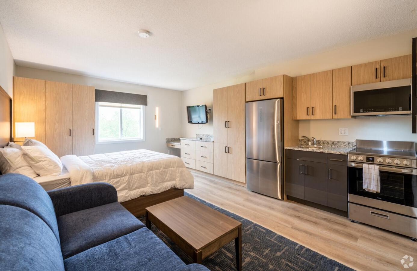 Residences at Solomon Pond view 3