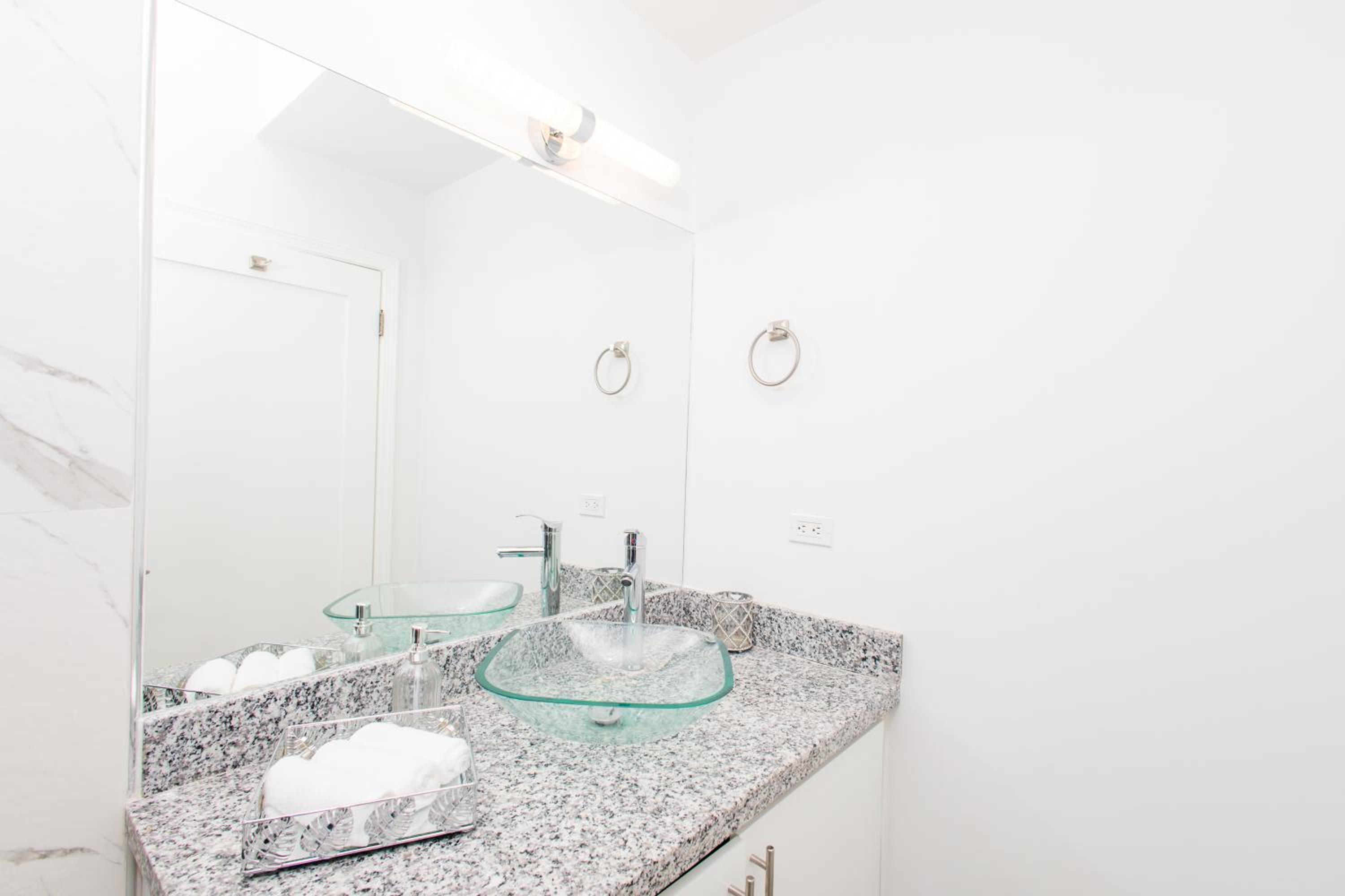 Residence 4 view 3