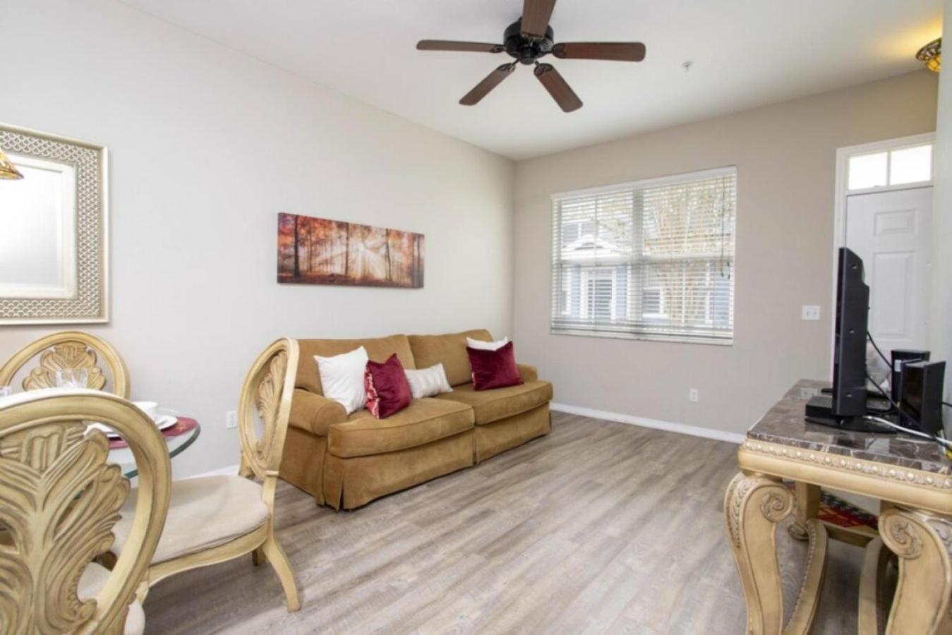 Charming 3-Bedroom Villa in Gated Community - Your Perfect Getaway! view 4