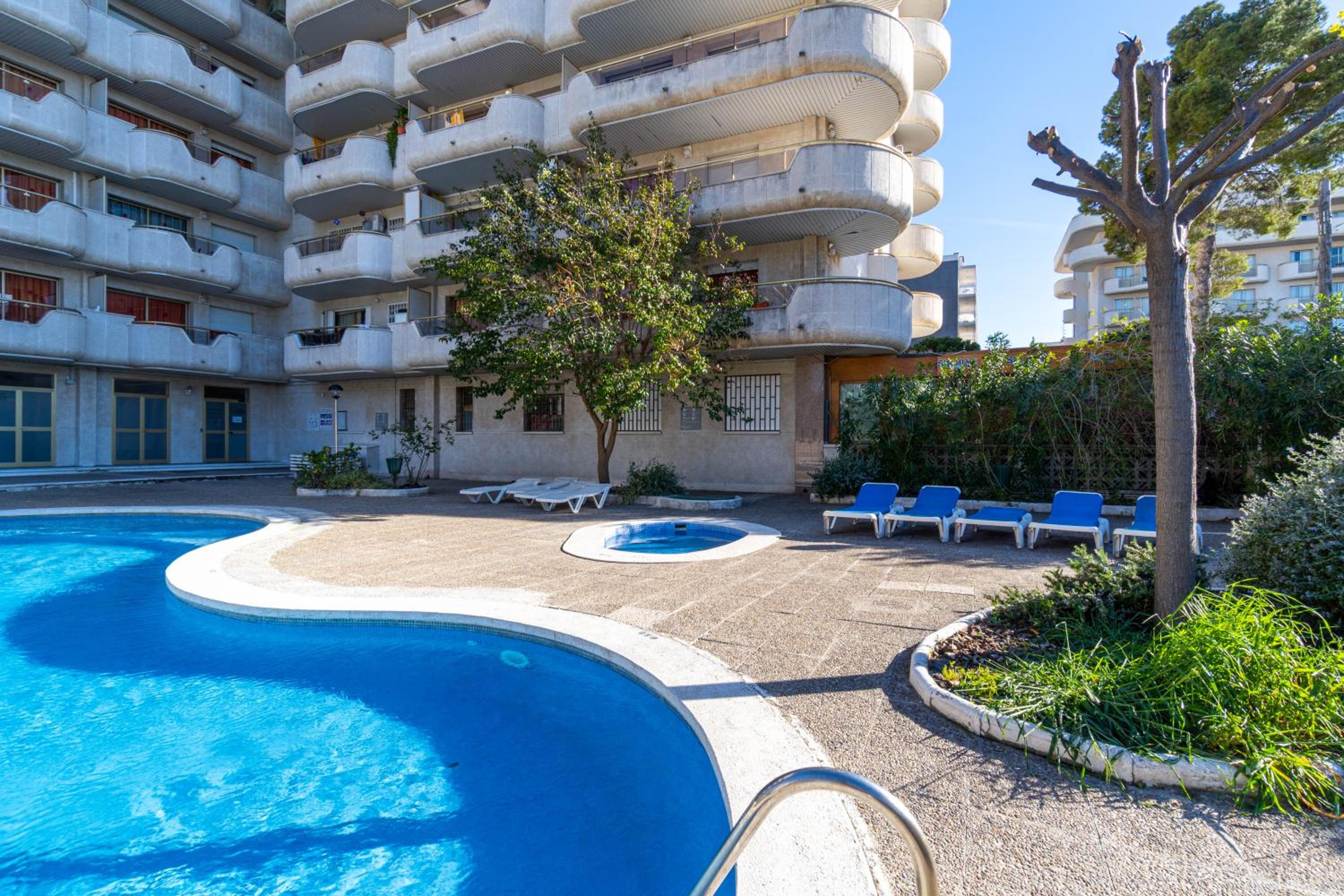 Playa-Piscina-Port Aventura4
