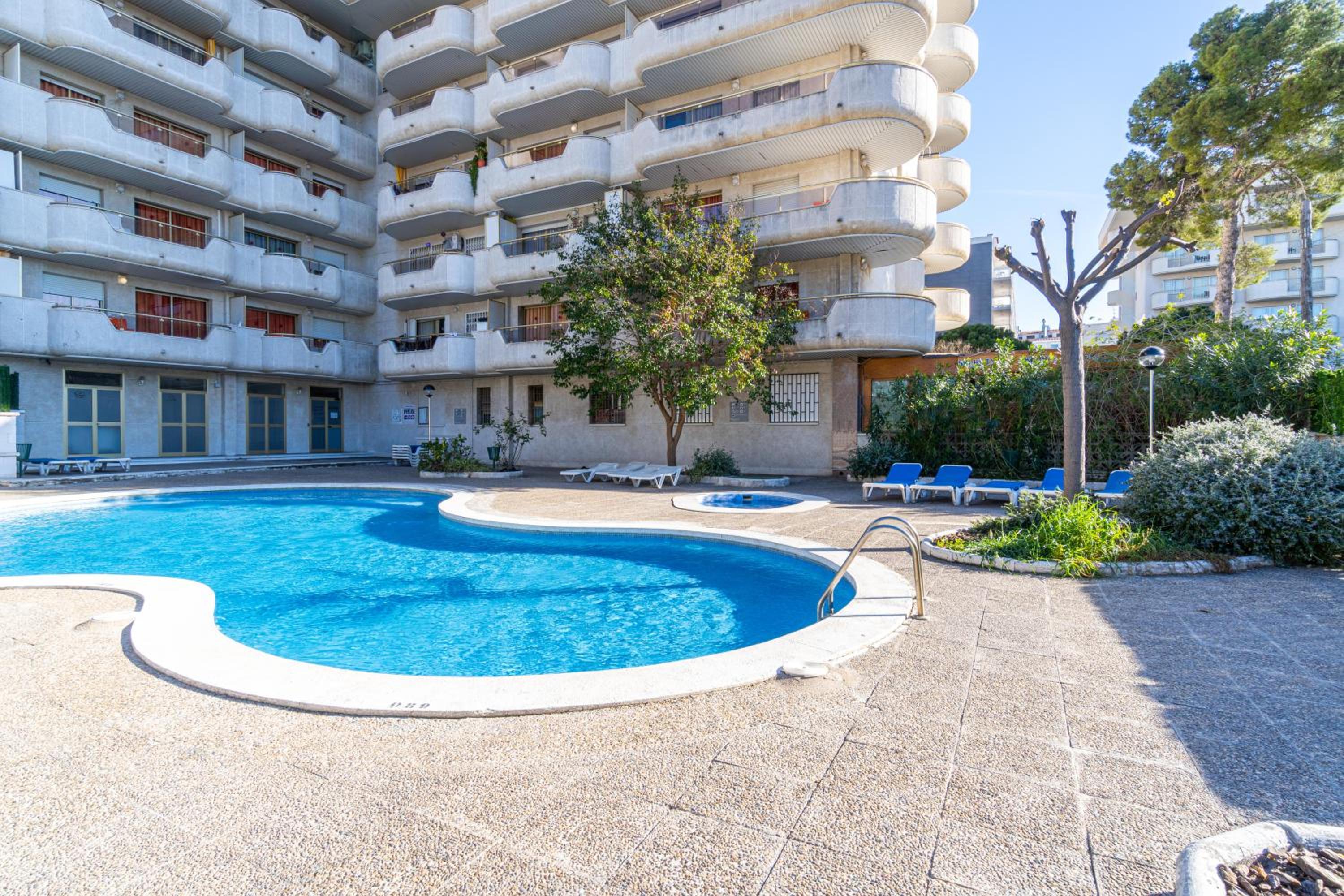 Playa-Piscina-Port Aventura4