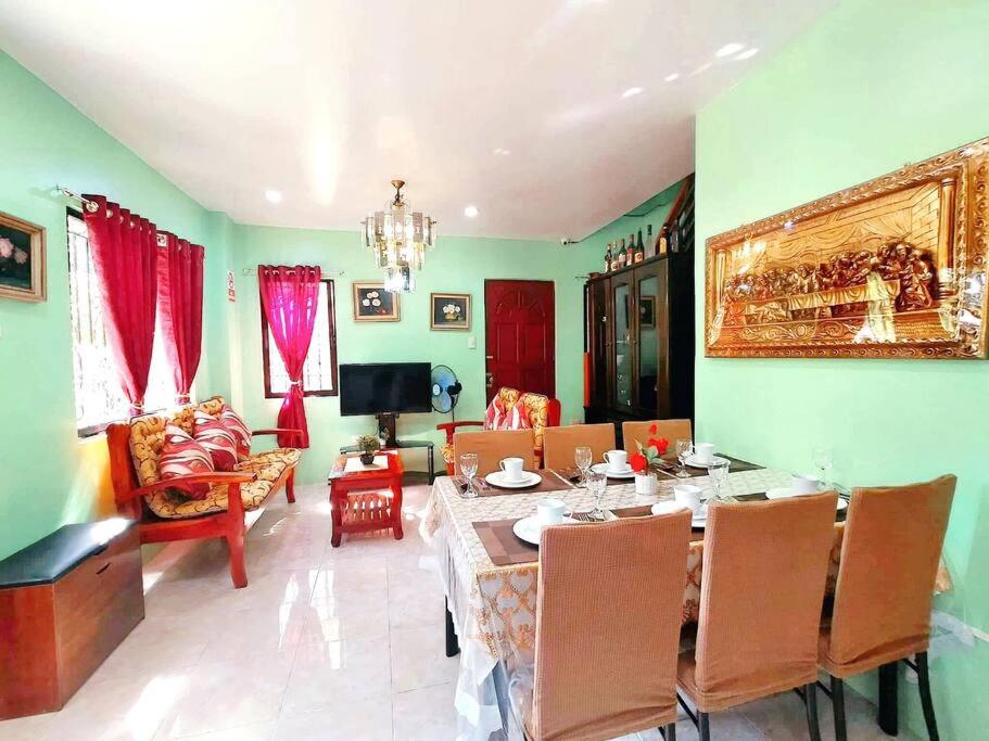 Family Friendly Entire House 4 minutes to Beach view 2