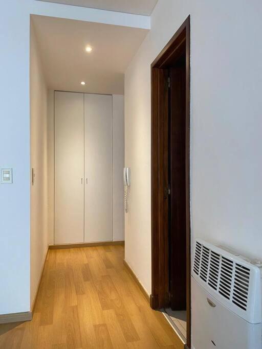 Departamento para 4 personas, con cochera, a metros del centro de la ciudad