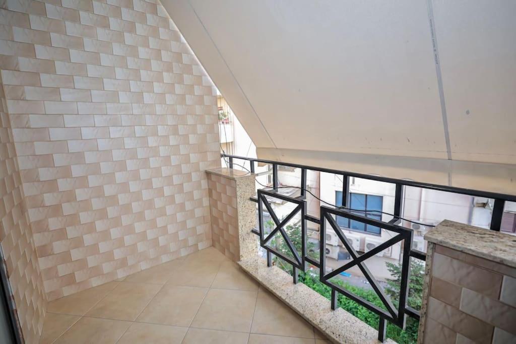 Miku Apartment- Exclusive 1 Bedroom At Komuna e Parisit