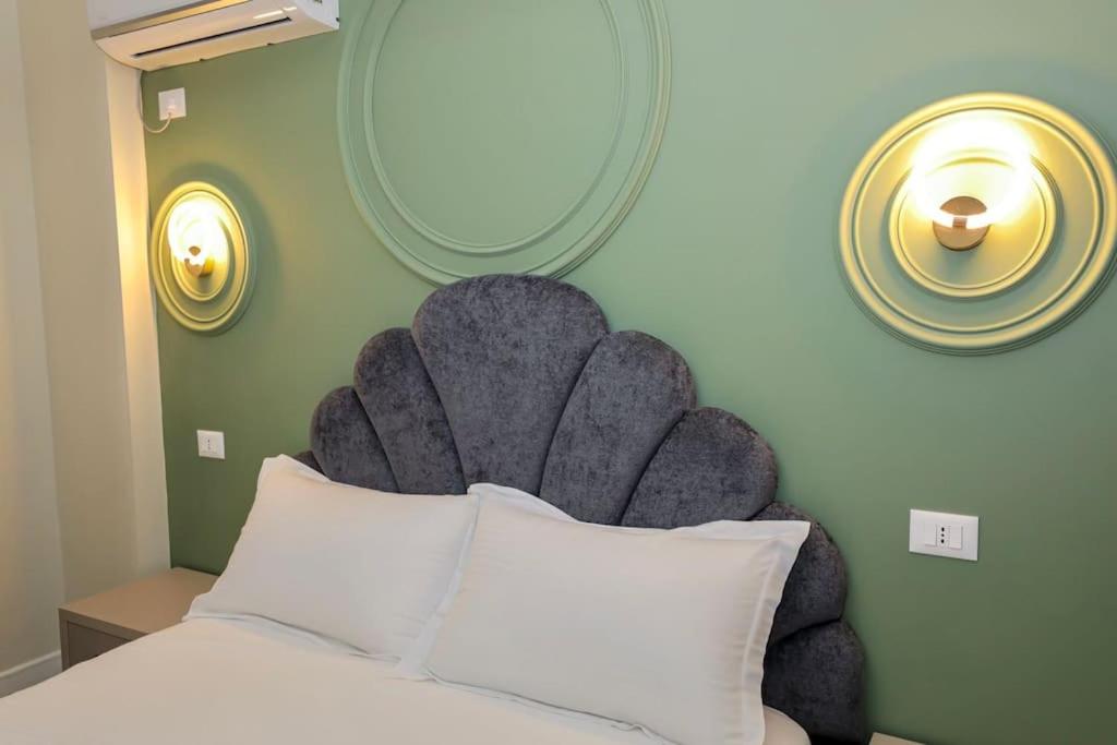 Miku Apartment - Impressive 1 Bedroom Downtown Tirana