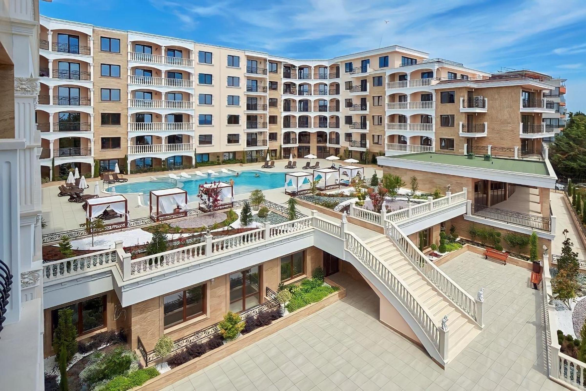 Valencia Gardens luxury apartments - Nesebar view 4