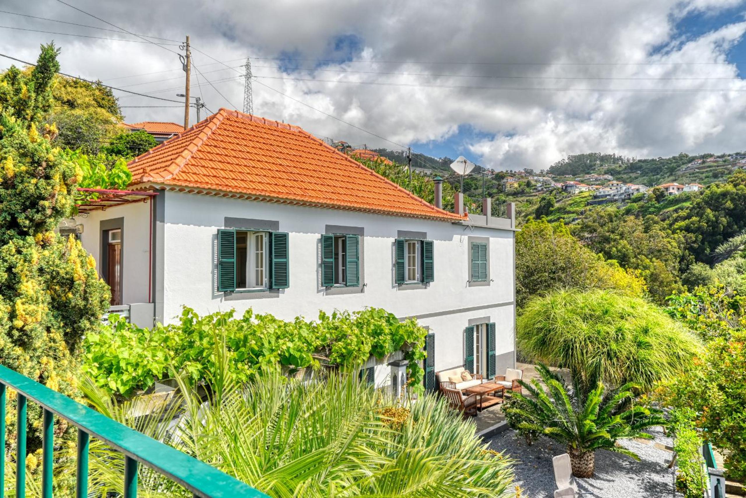 Hotel Casa de Ponte, a Home in Madeira - Image 1