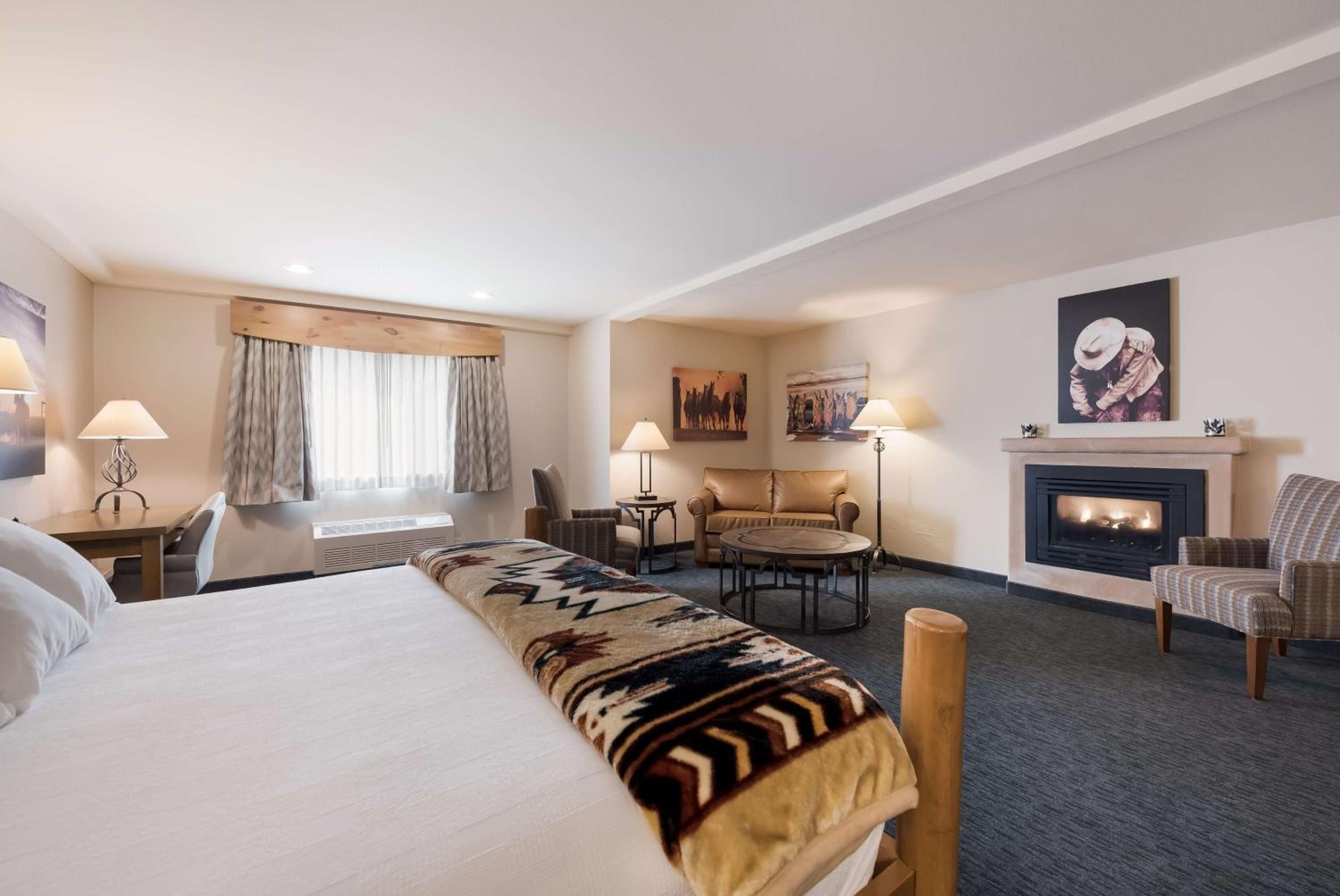 Best Western Plus Kentwood Lodge - Property Image 57