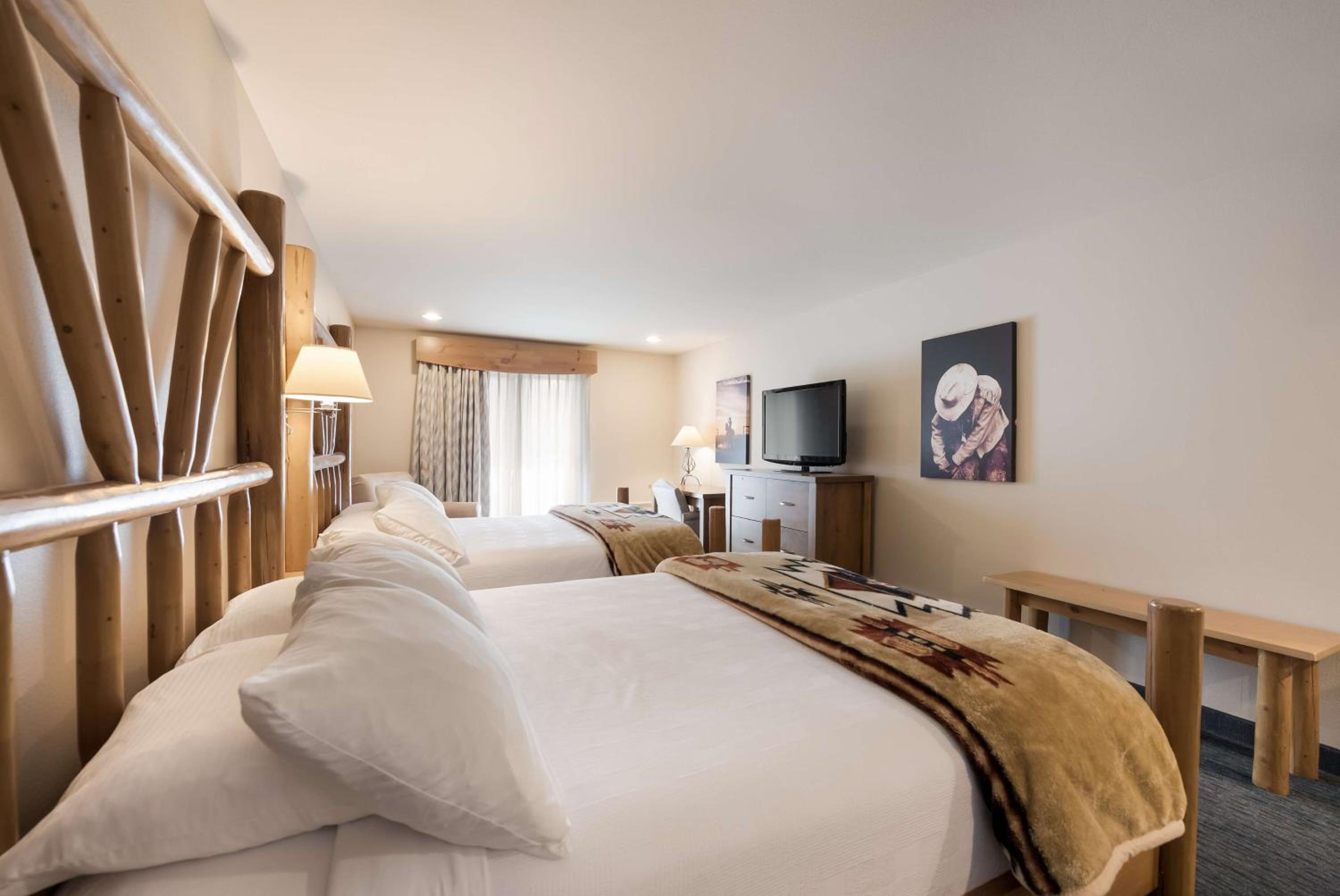 Best Western Plus Kentwood Lodge - Property Image 3