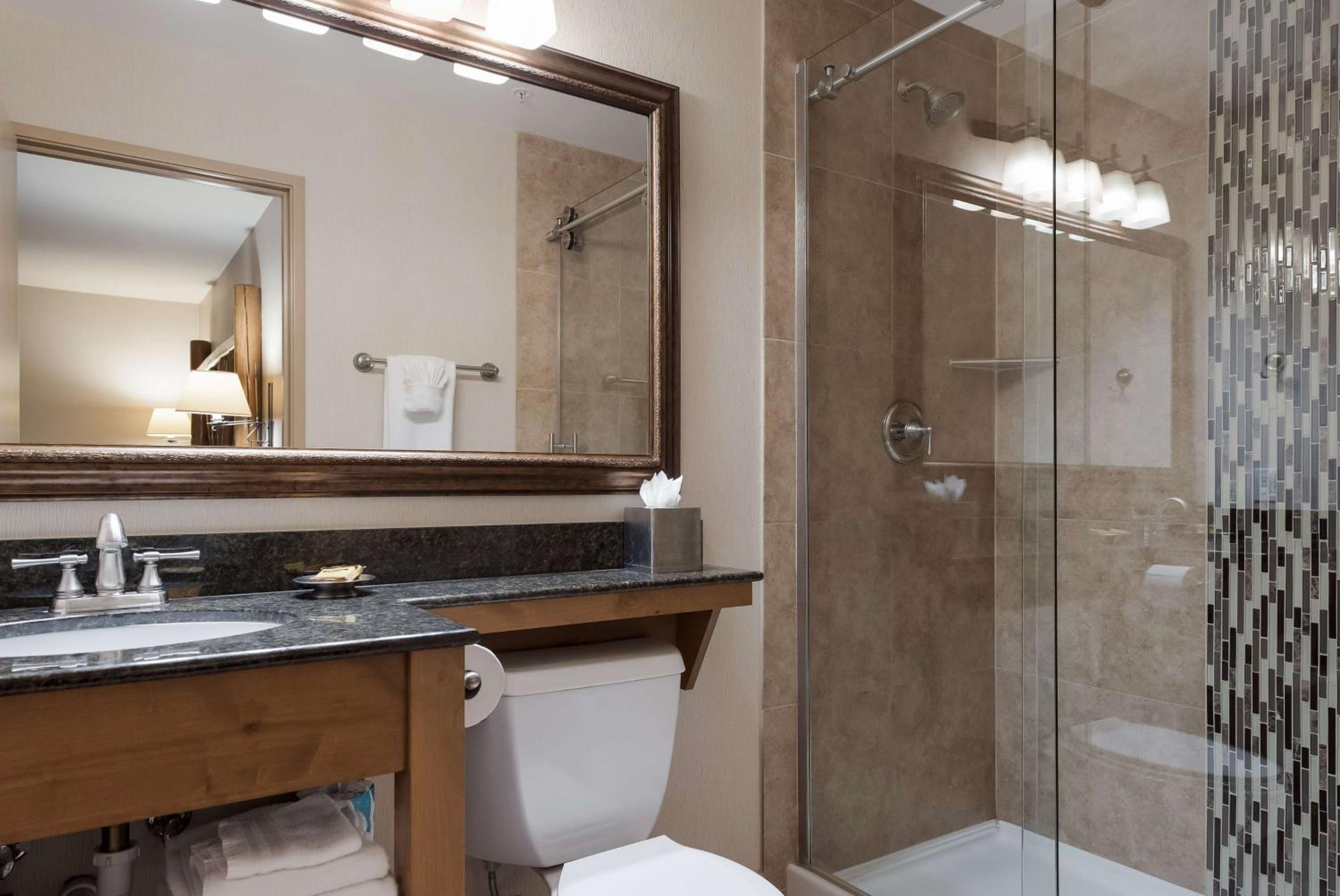 Best Western Plus Kentwood Lodge - Property Image 25