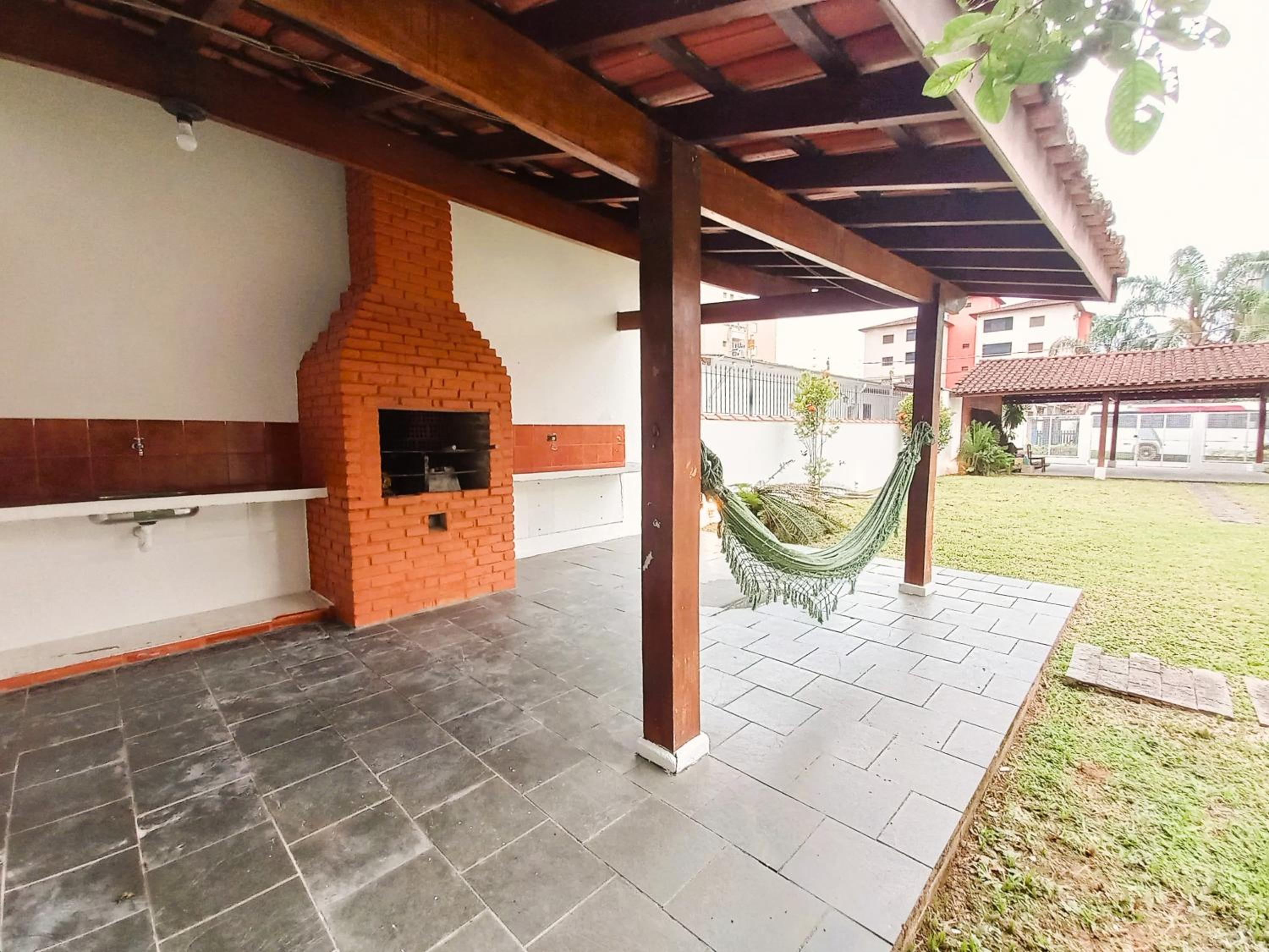 Casa Jardim com 5 quartos em Ubatuba