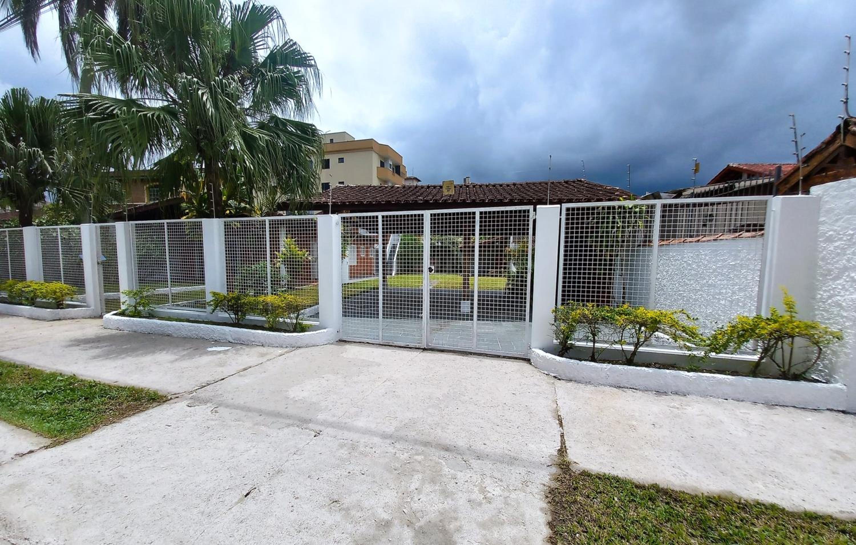 Casa Jardim com 5 quartos em Ubatuba