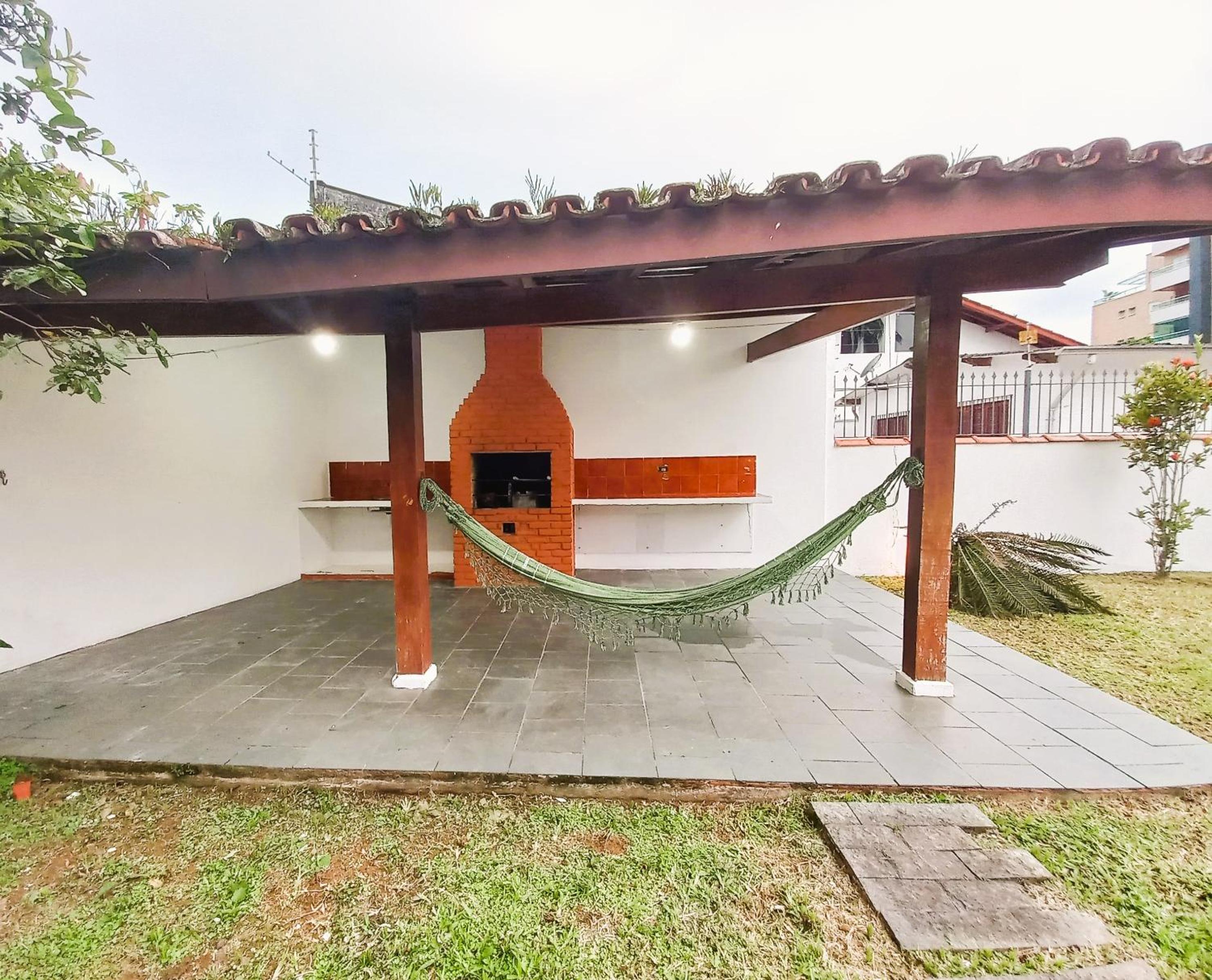 Casa Jardim com 5 quartos em Ubatuba