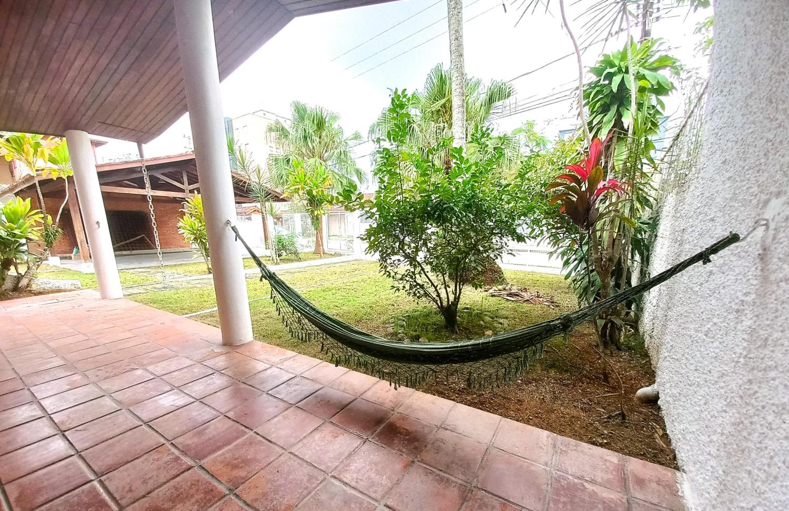 Casa Jardim com 5 quartos em Ubatuba
