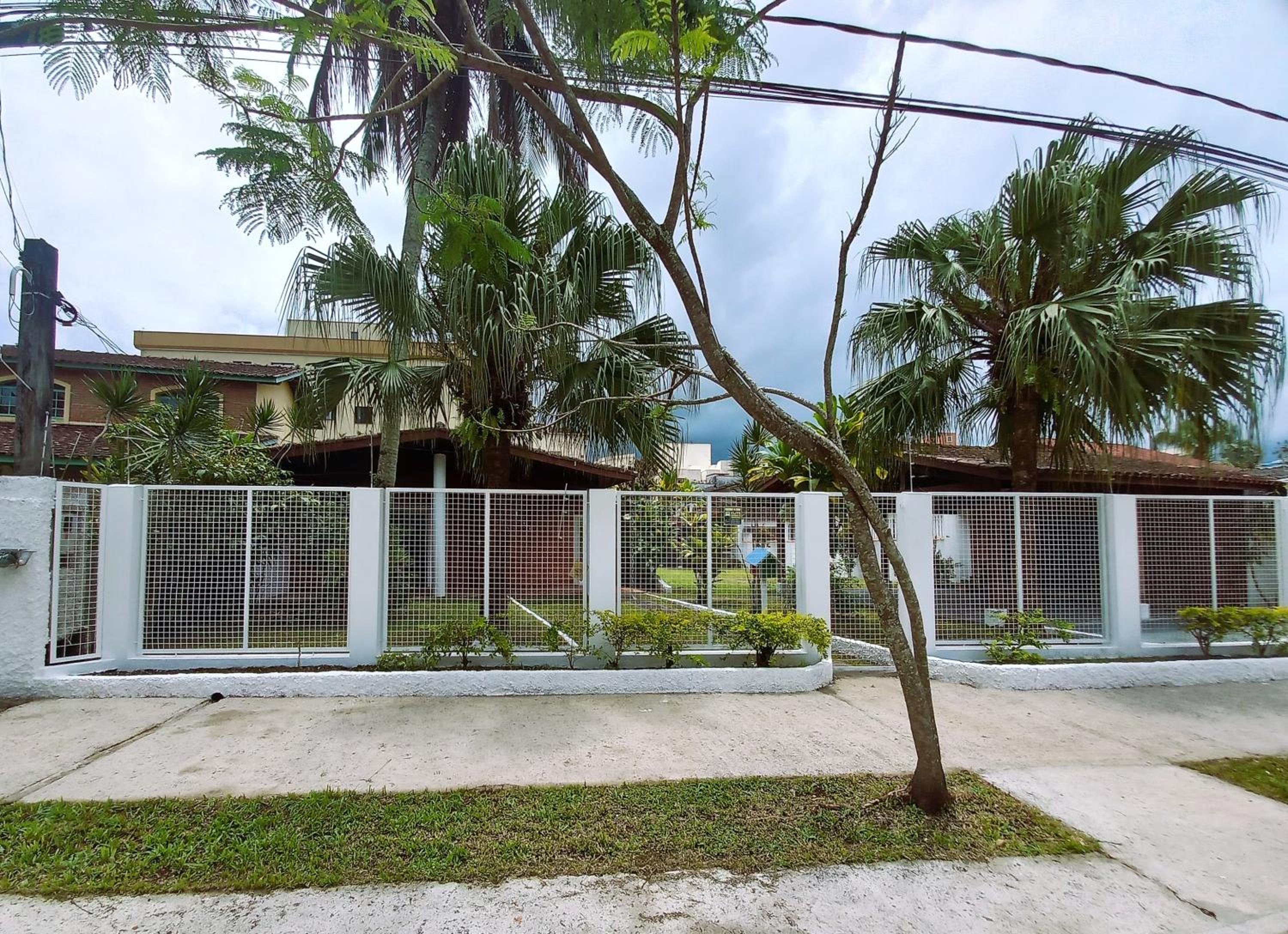 Casa Jardim com 5 quartos em Ubatuba