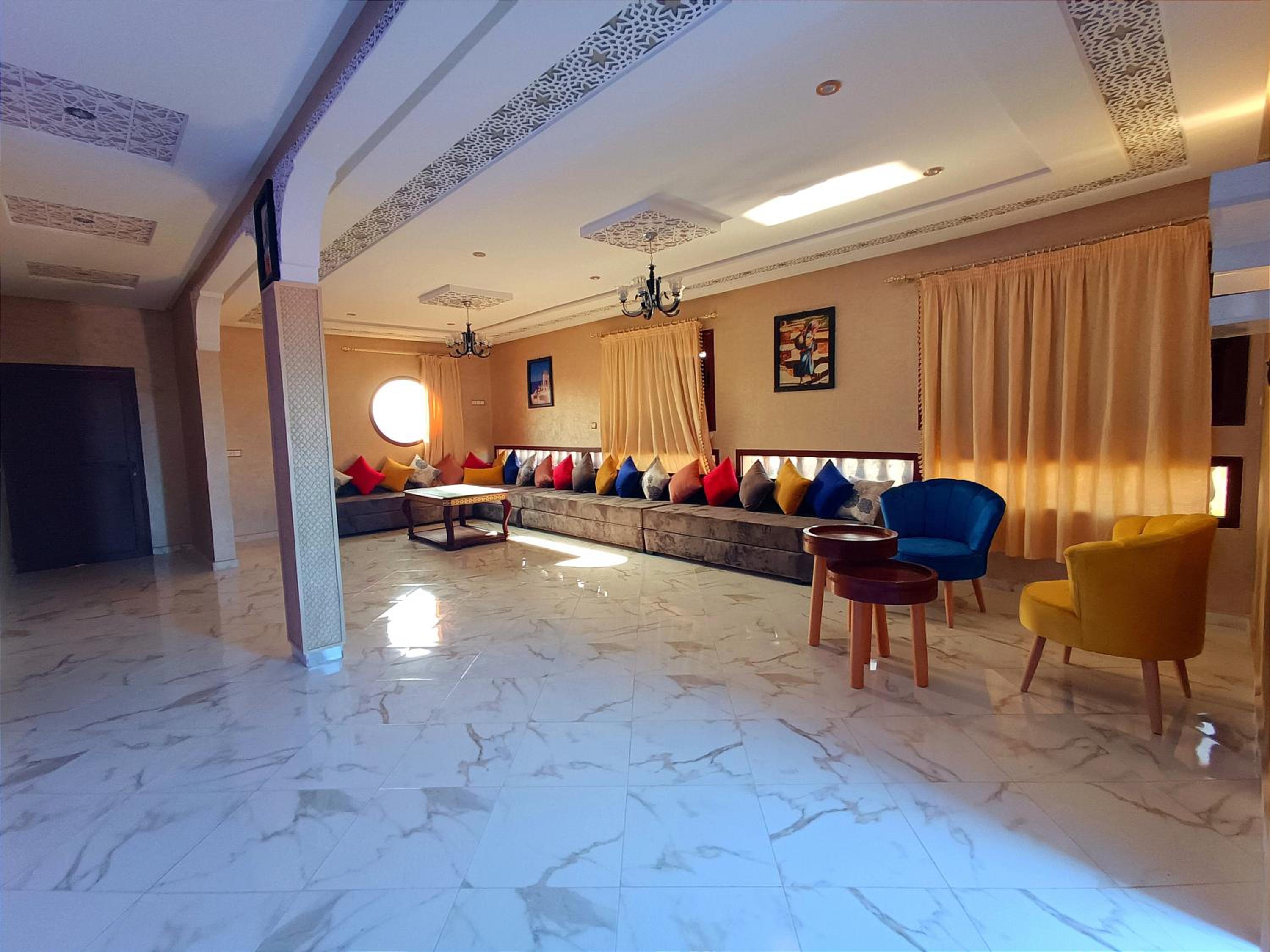 lounge