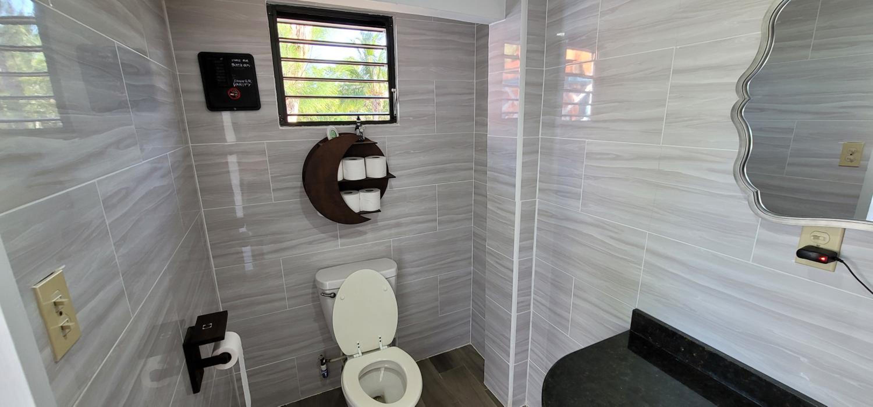 Therapy Cabins - Belize Island Experience