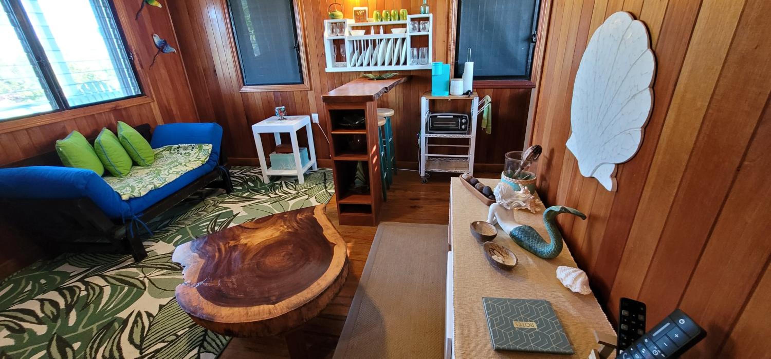 Therapy Cabins - Belize Island Experience