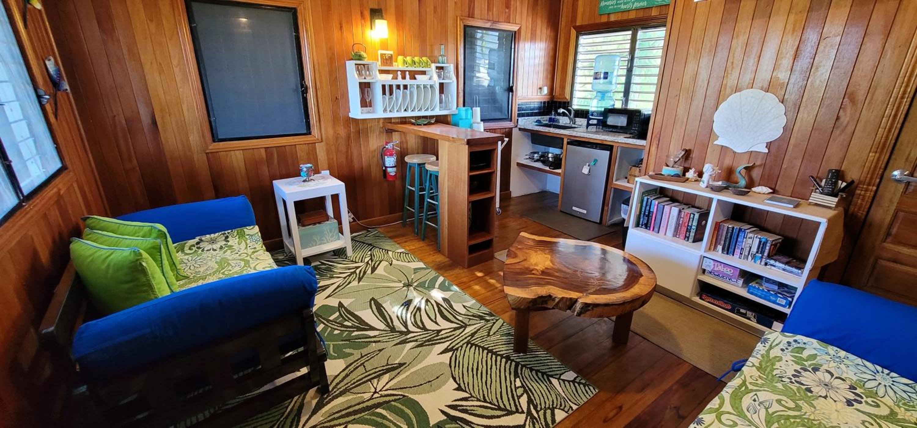 Therapy Cabins - Belize Island Experience