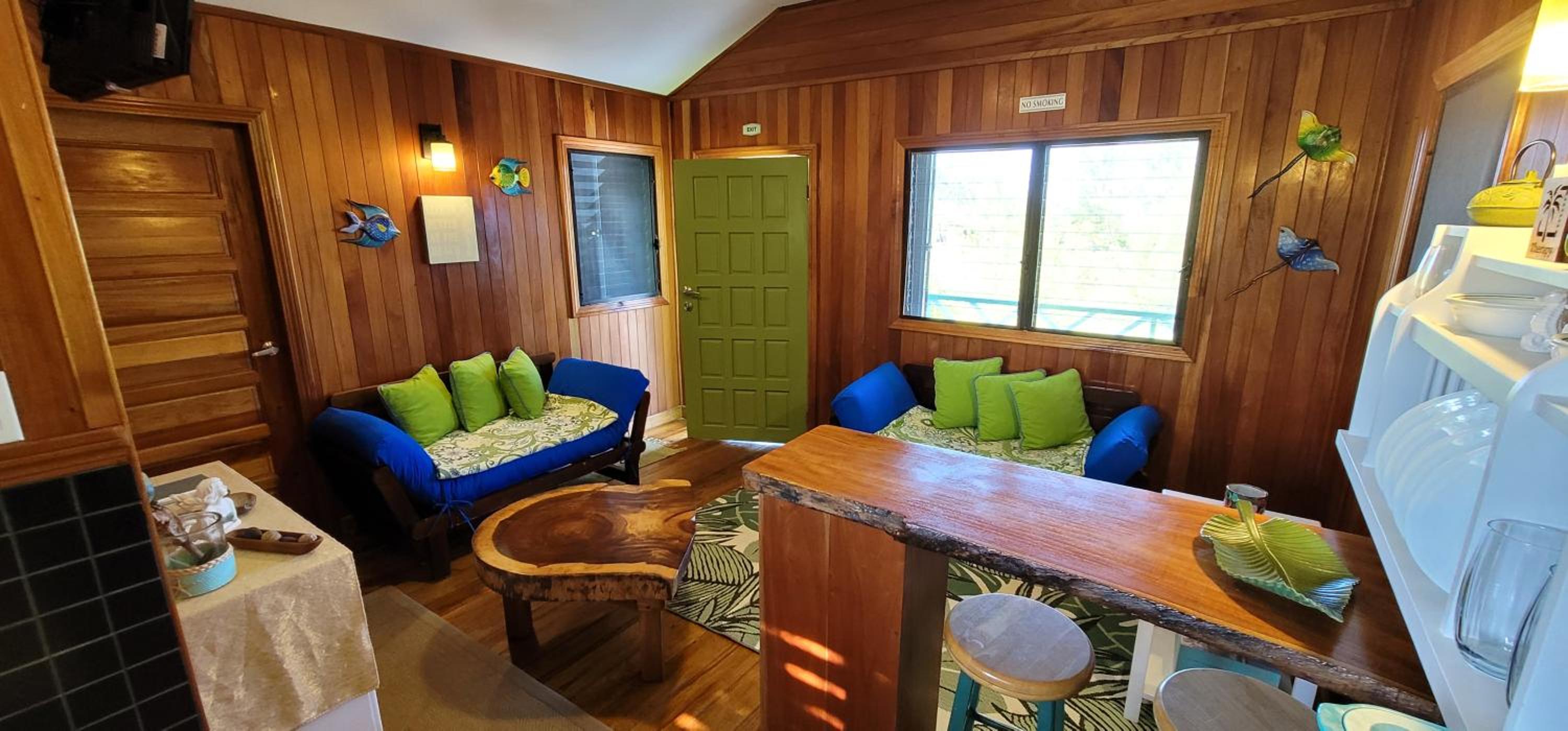 Therapy Cabins - Belize Island Experience
