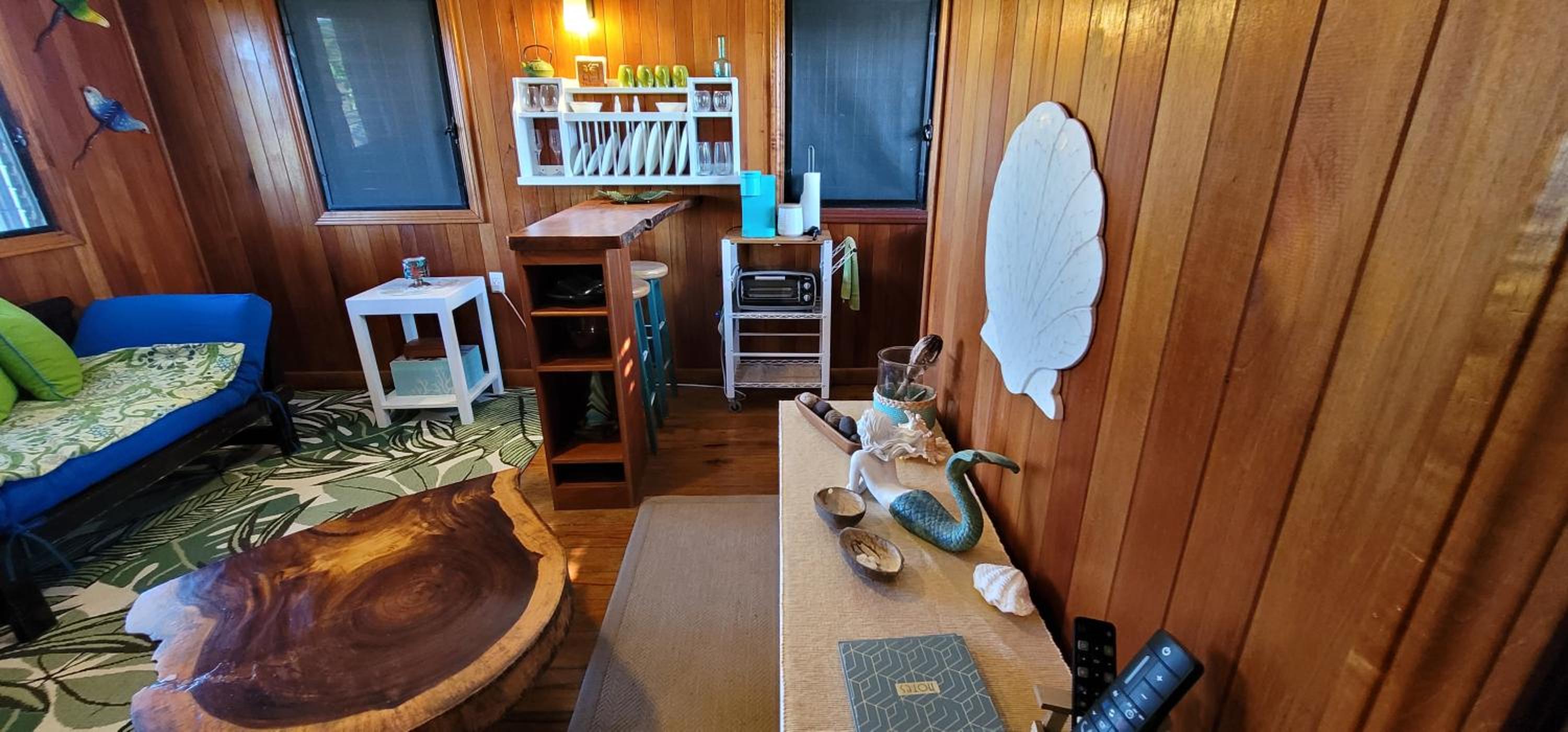 Therapy Cabins - Belize Island Experience