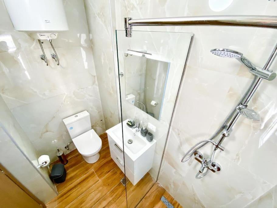 Regatta Seaview Apartment 306