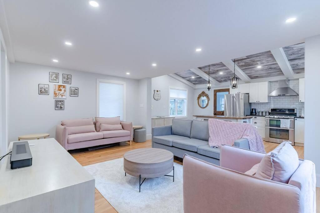 Elegant Elora Home with Stylish Décor
