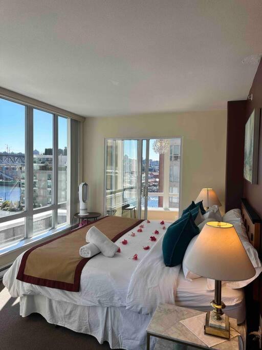 Penthouses of Beach Ave