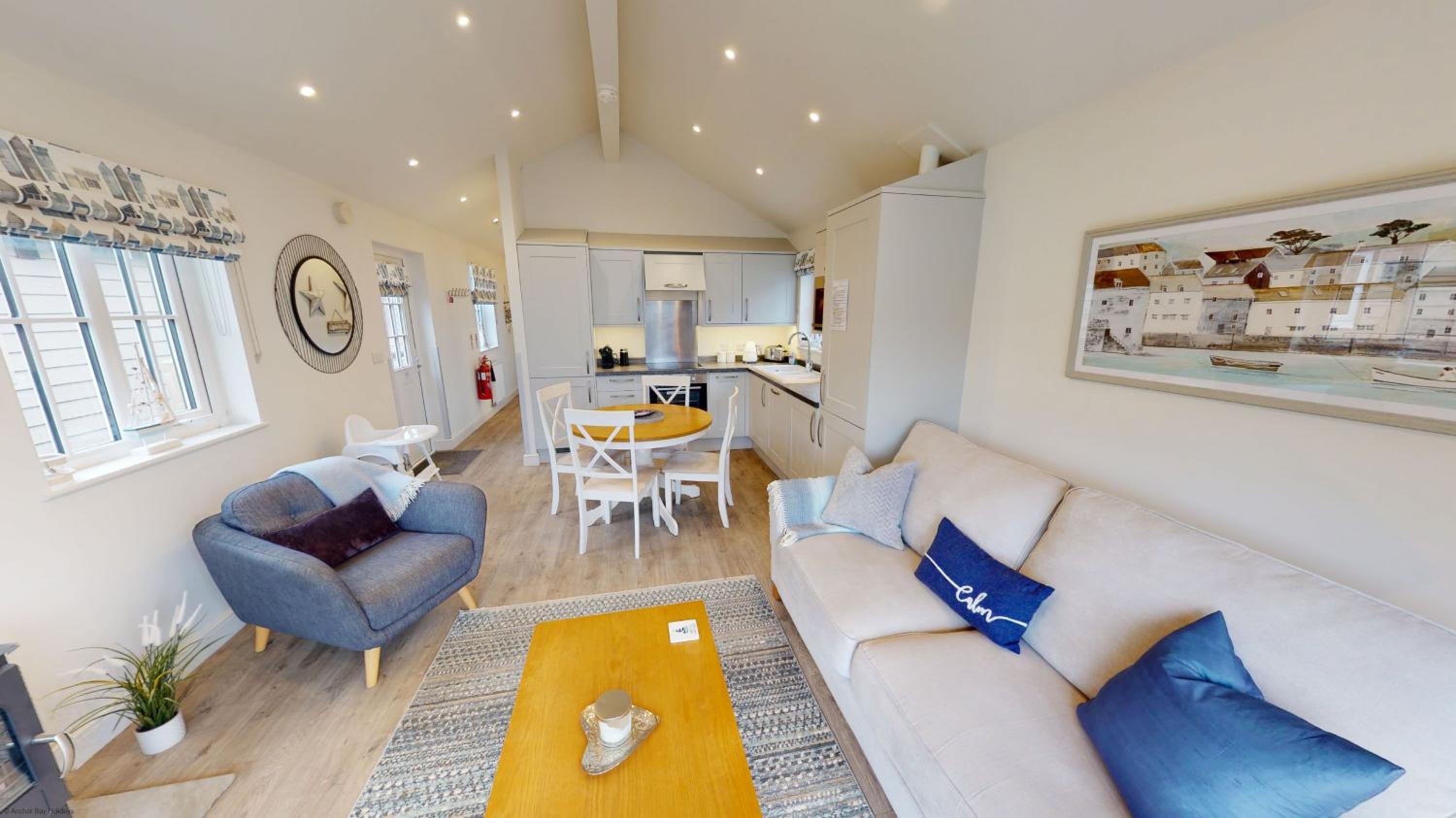 Bay Breeze - Part of the The Bay Filey Holiday Village with pool, gym and direct beach access, pub, restaurant, tennis and meadows walks