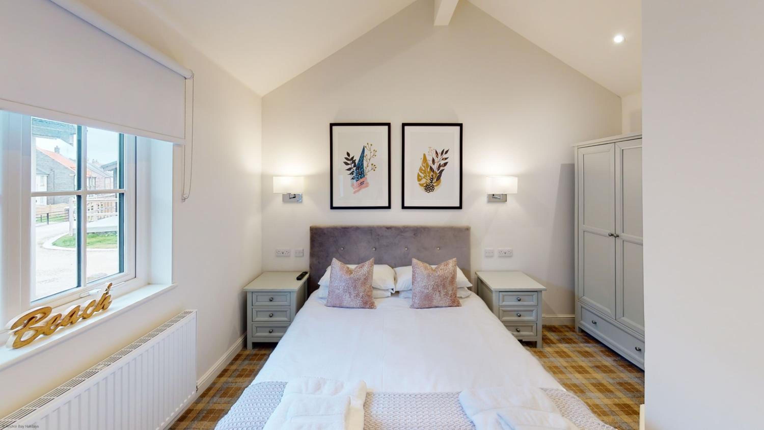 Bay Breeze - Part of the The Bay Filey Holiday Village with pool, gym and direct beach access, pub, restaurant, tennis and meadows walks