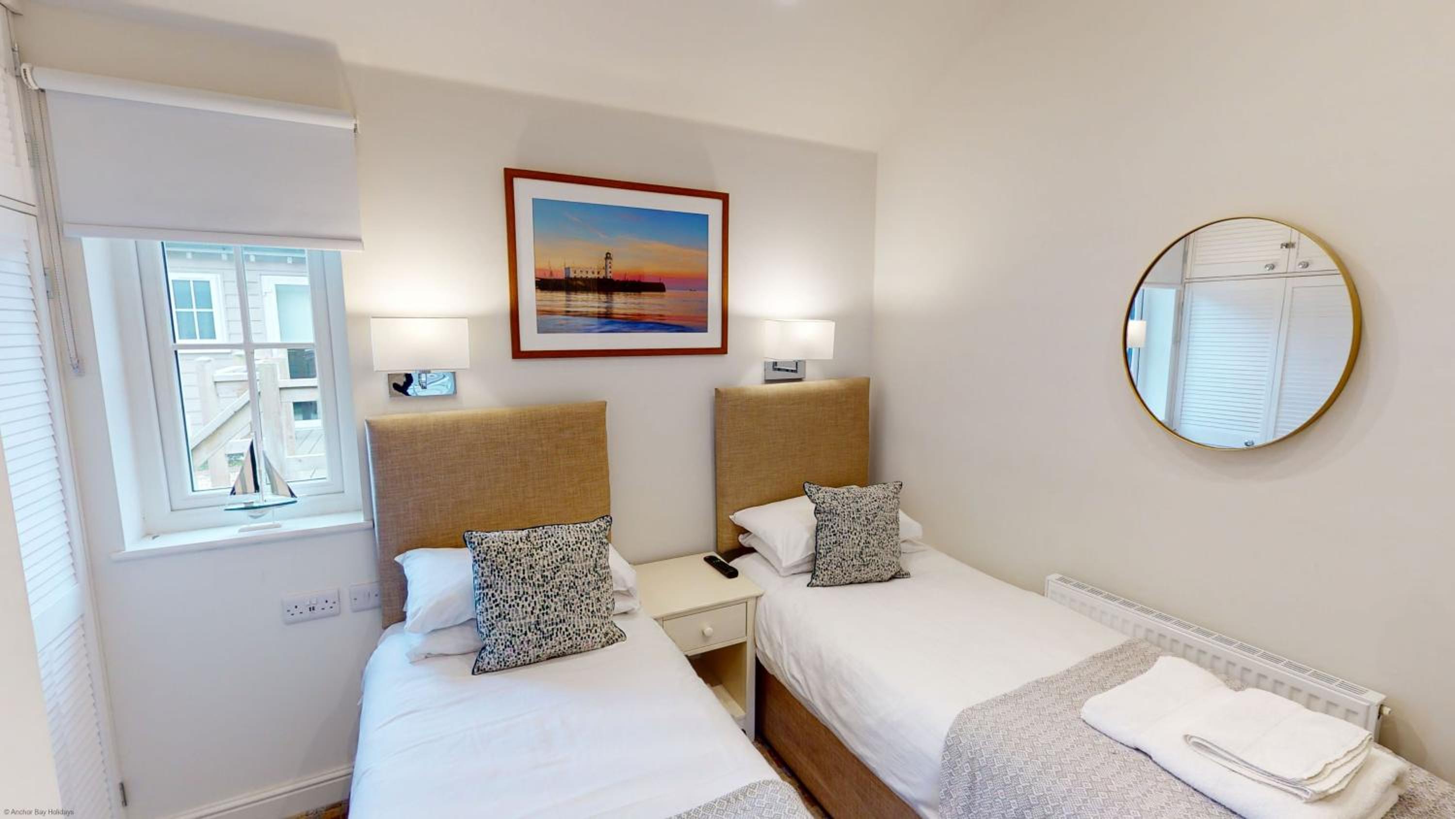 Bay Breeze - Part of the The Bay Filey Holiday Village with pool, gym and direct beach access, pub, restaurant, tennis and meadows walks