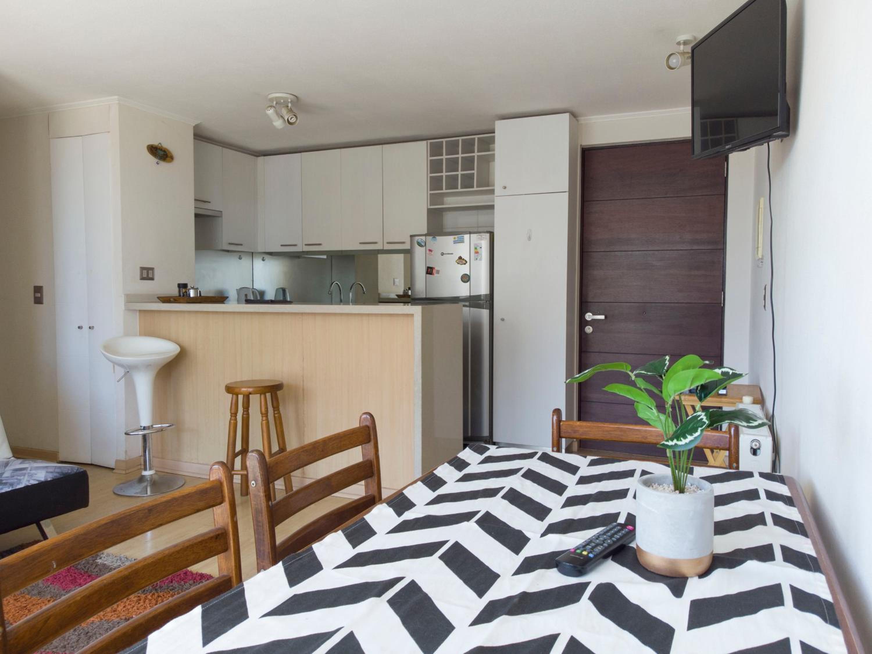 Agradable departamento, frente a la Quinta Vergara
