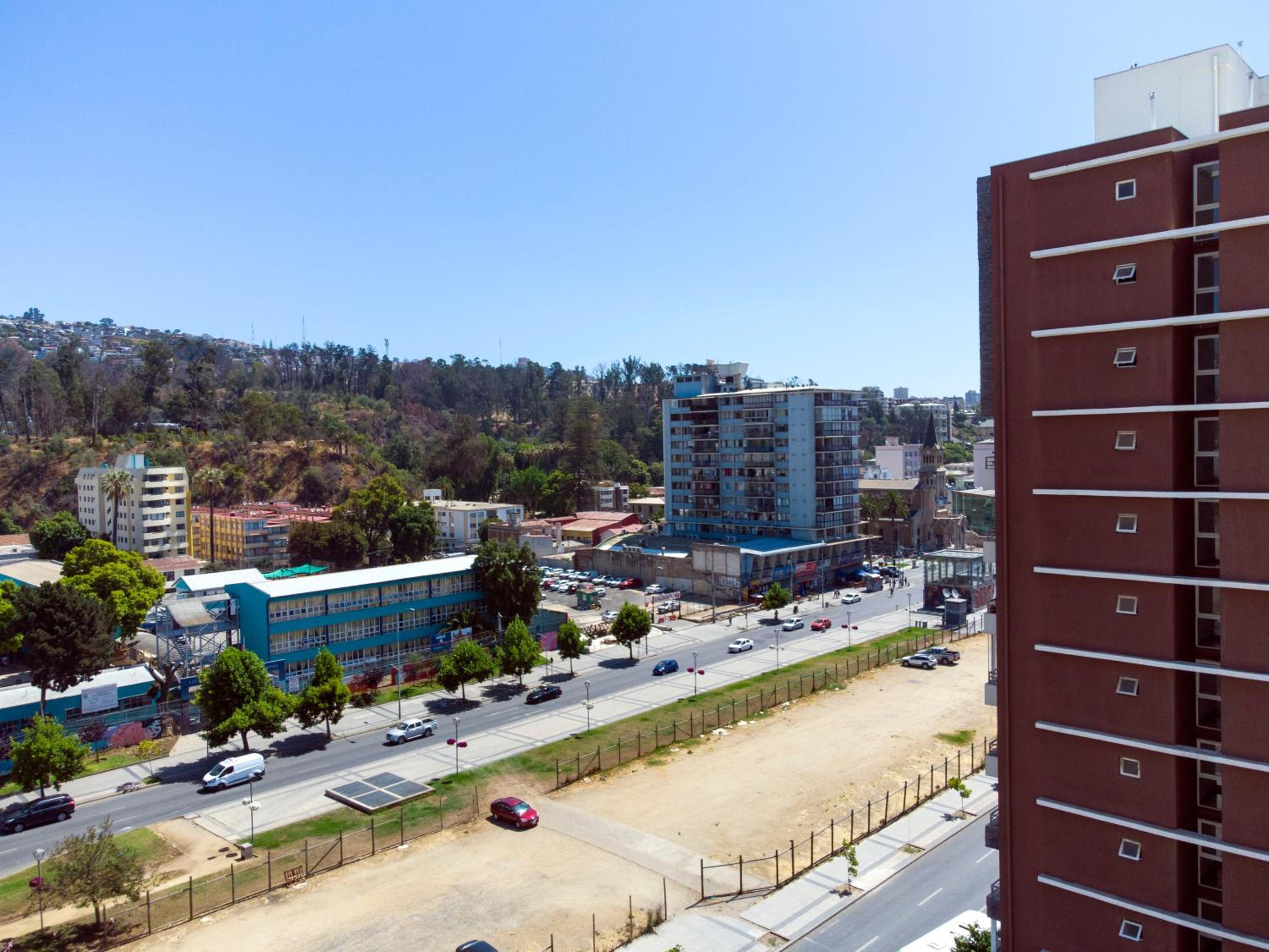 Agradable departamento, frente a la Quinta Vergara