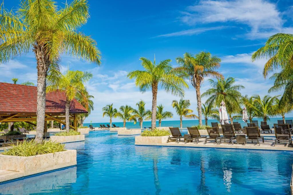 Laguna Lake House - Private Pool - Sleeps 12 - Elegant view 5