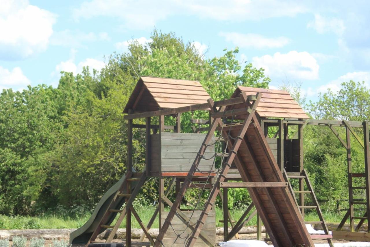 The Woodpecker shepherd hut