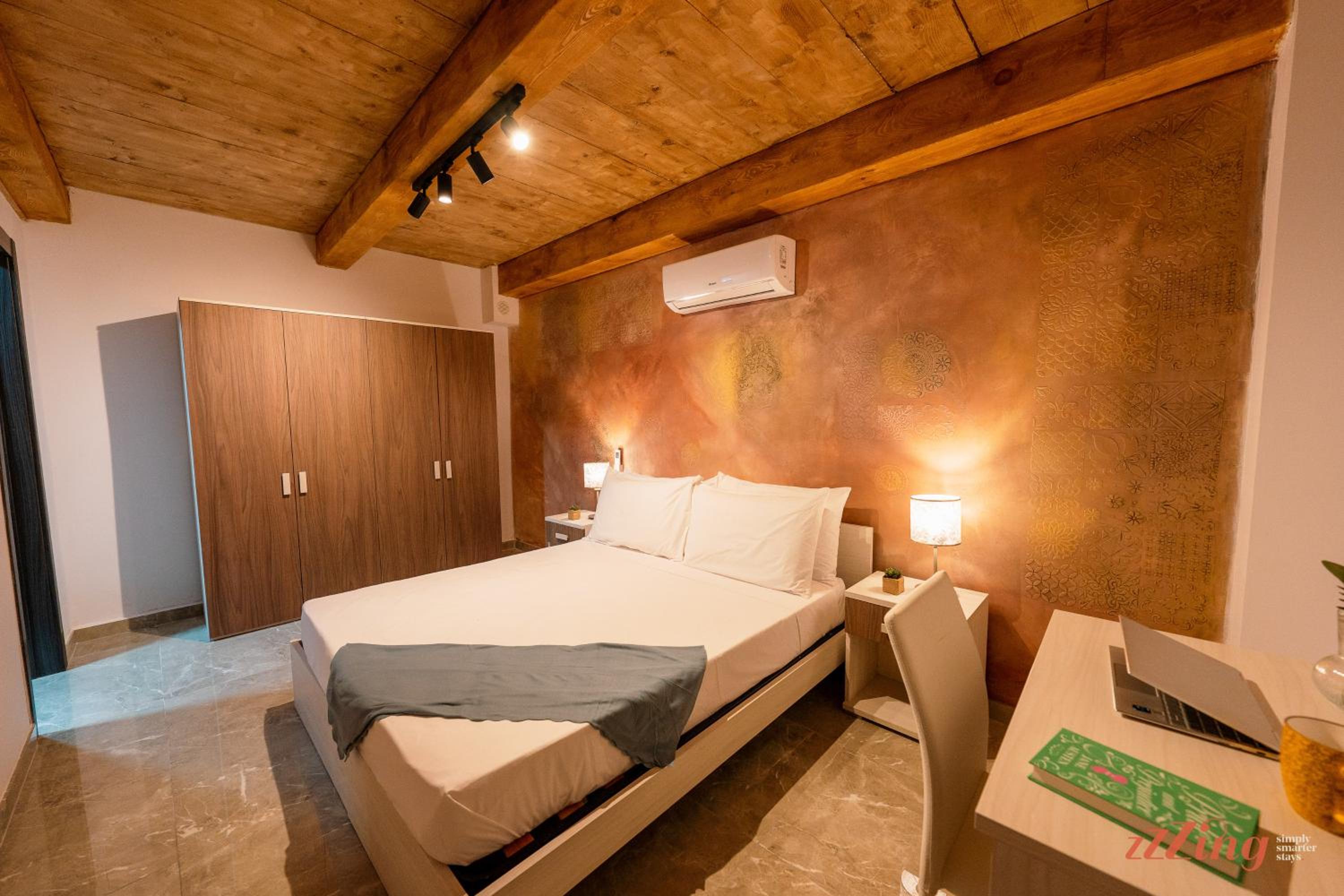 Seashore Stays - Stunning apartments right by the sea photo 4