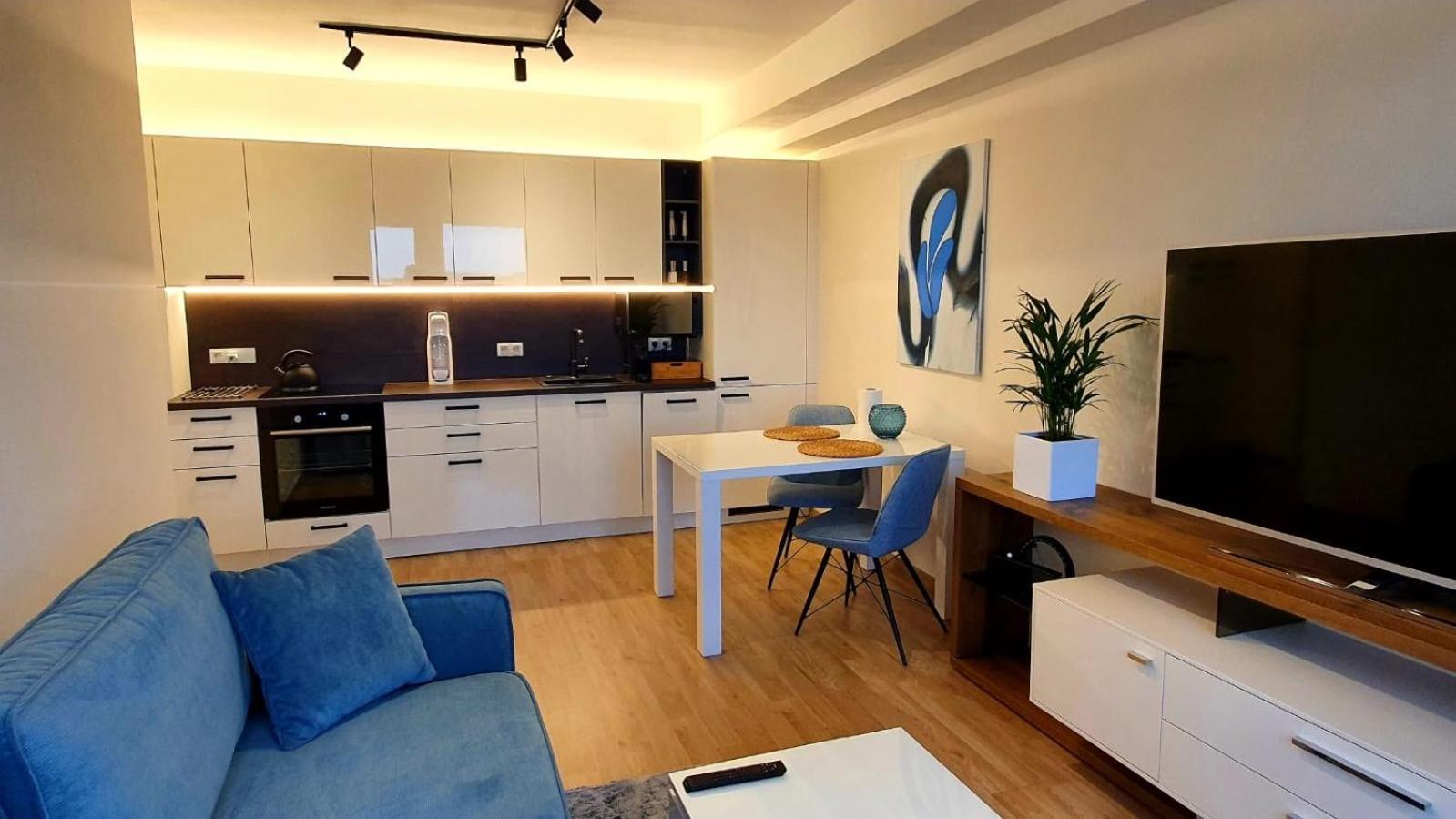 LUXURY APARTMENT VBLOKU