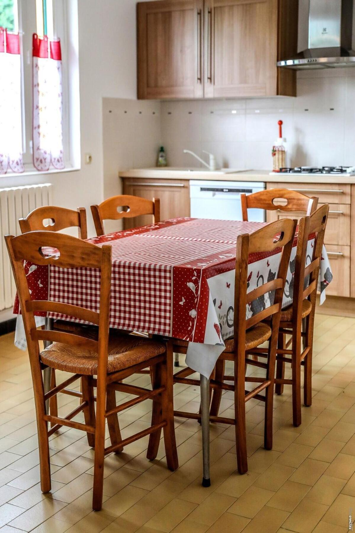 JOLI APPARTEMENT - PISCINE - 68m2 - GAILLAC