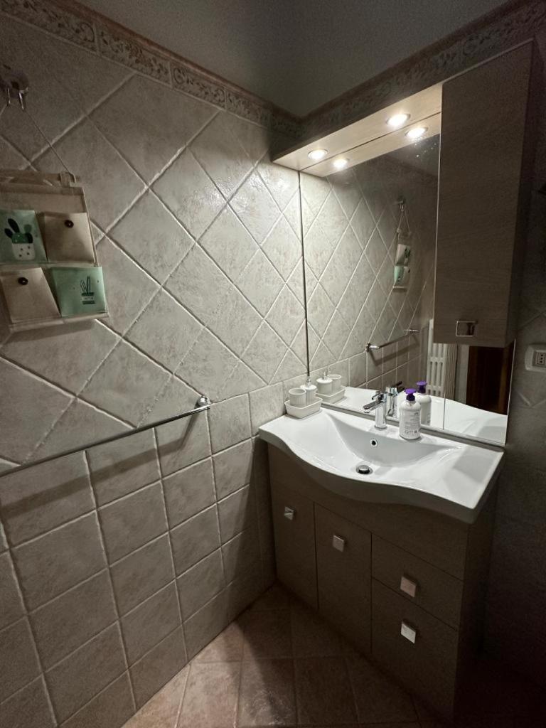 Casa vacanze (Totò e Pompilia)