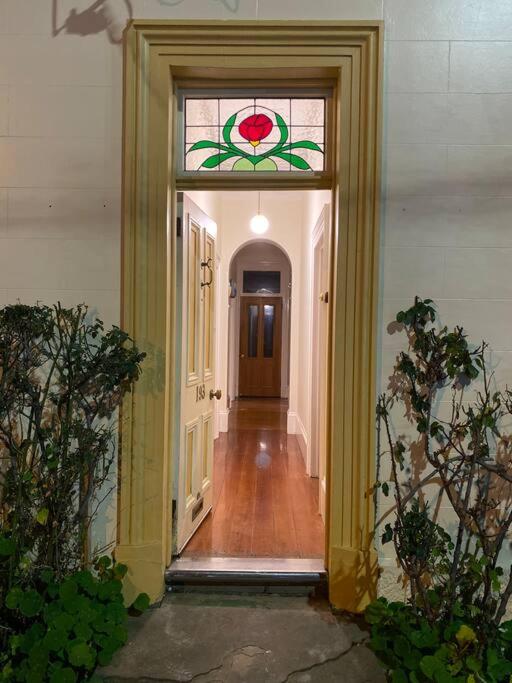 Campbell St Cottage, Hobart CBD