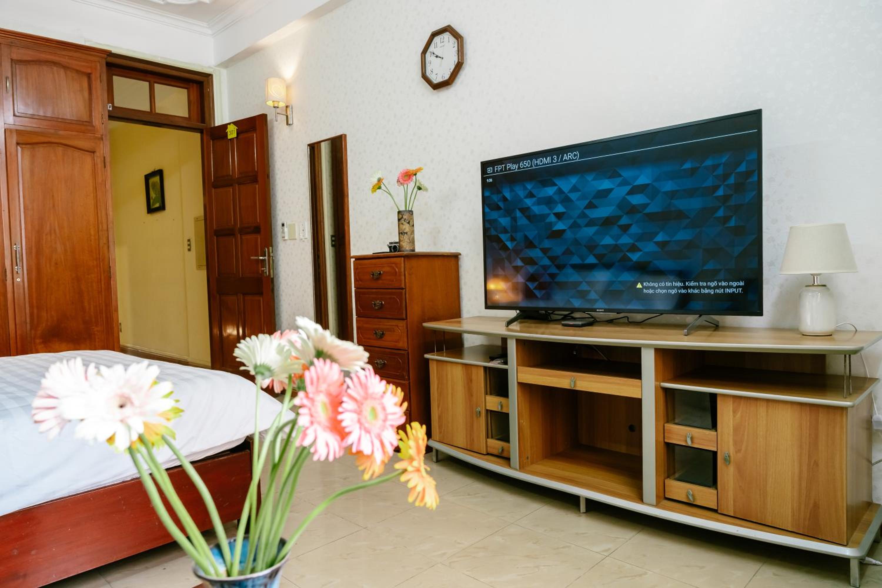 Hola House Hanoi