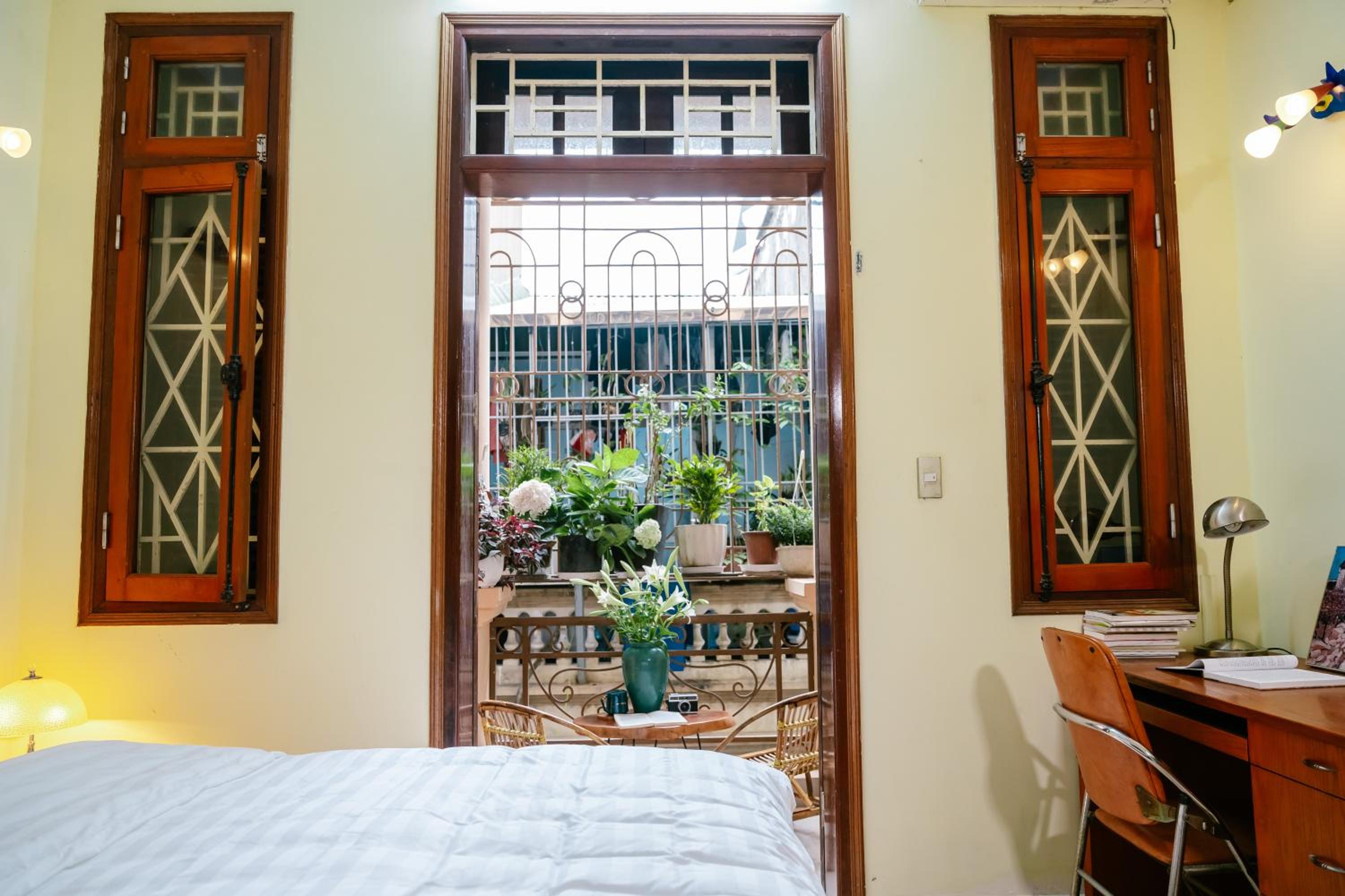 Hola House Hanoi