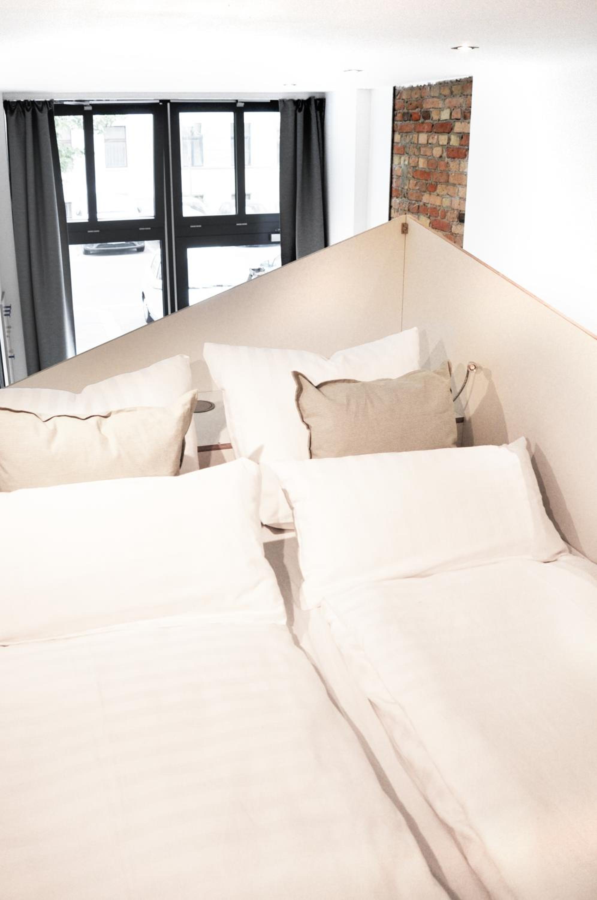 Stylish New Cube Loft II by Berlin-Wall-Apartments