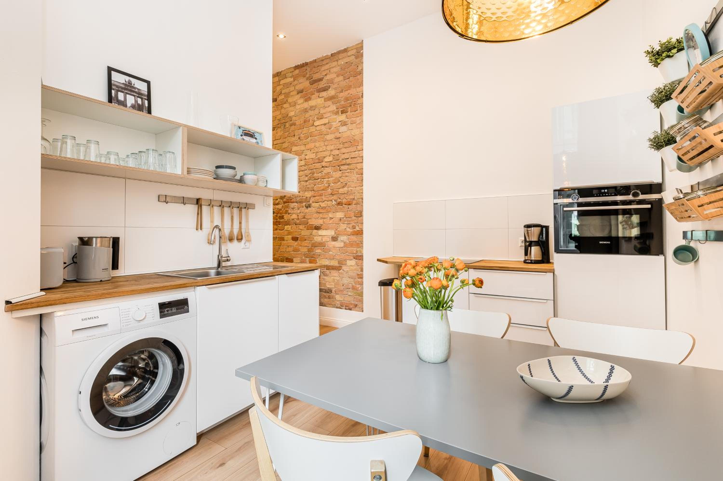 Stylish New Cube Loft II by Berlin-Wall-Apartments